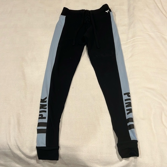 PINK Victoria's Secret Pants - Victoria secret leggings